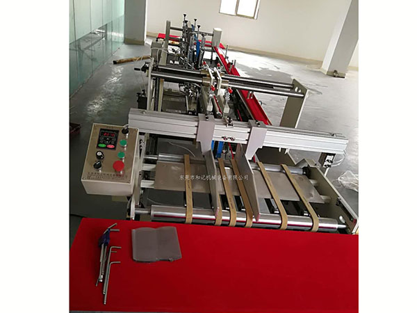 東(dong)莞廠家批(pi)發全自動(dong)折盒糊盒(he)機 UV粘盒機(ji) 透明塑料(liao)盒全自動(dong)粘盒機