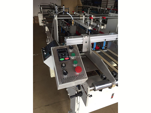 長期供(gong)應PP透明膠(jiao)盒糊盒機(ji) 折盒全自(zi)動糊盒機(ji) PET膠盒折邊(bian)機