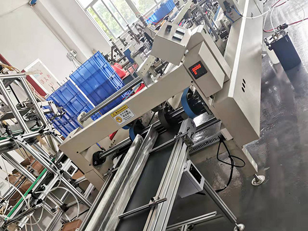 專業(ye)生産(chan) 透明(ming)折盒(he)全自(zi)動粘(zhan)盒機(ji) 全自(zi)動pvc膠(jiao)盒糊(hu)盒機(ji) UV粘盒(he)機